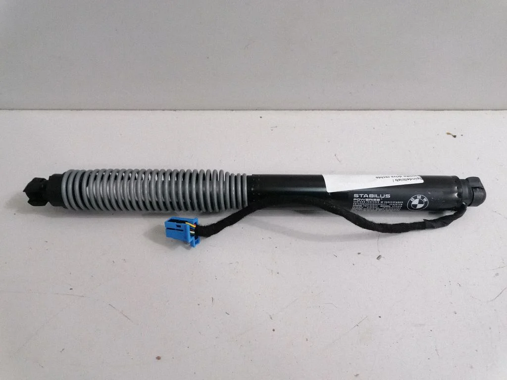 Tailgate/trunk strut/damper – BMW 7 Series G11 G12 (2015-2022)