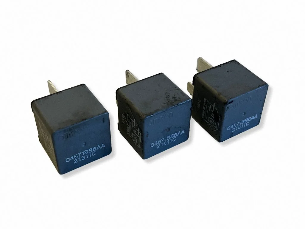 Other relay 04671886AA