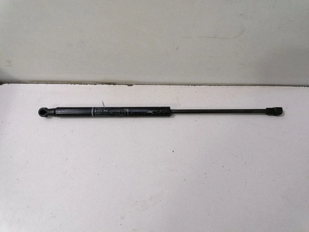 Aizmugurējā vāka amortizators – BMW 4. sērija F32 F33 (2013-2020)