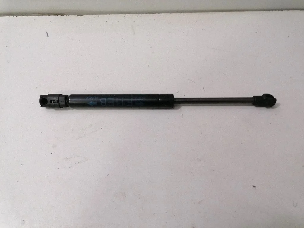 Tailgate/trunk strut/damper – BMW 5 Series F10 F11 (2009-2016)