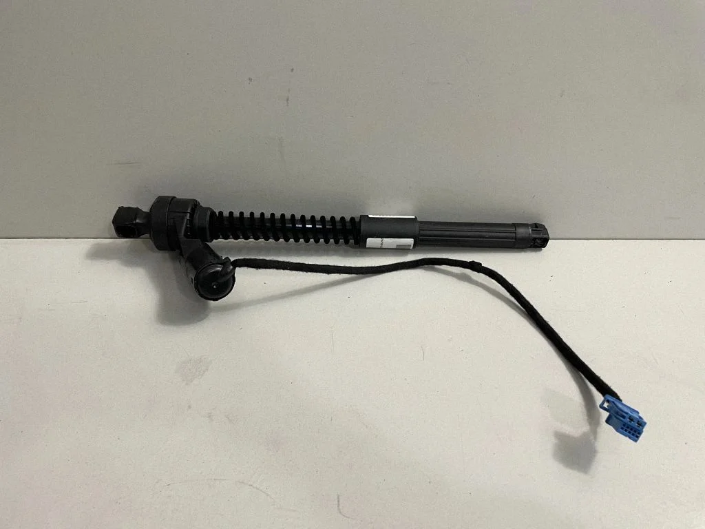 Tailgate/trunk strut/damper – BMW 8 Series G14 (2018-)
