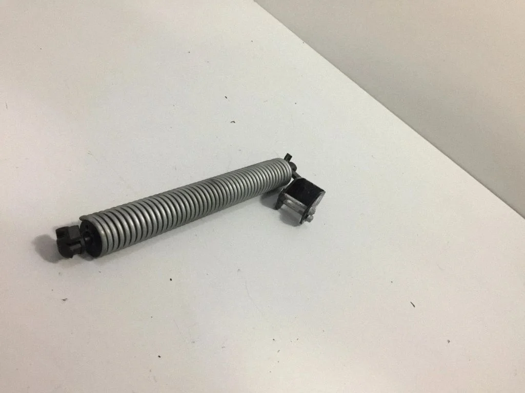 Tailgate/trunk strut/damper – BMW 7 Series F01 F02 F03 F04 (2008-2016)