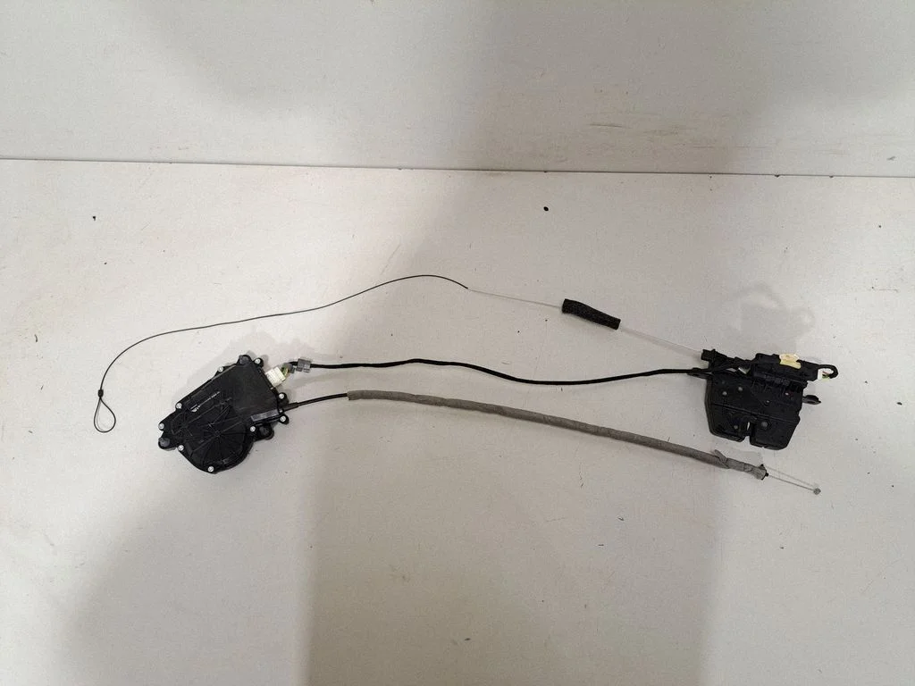 Tailgate/trunk/boot lock/catch/latch