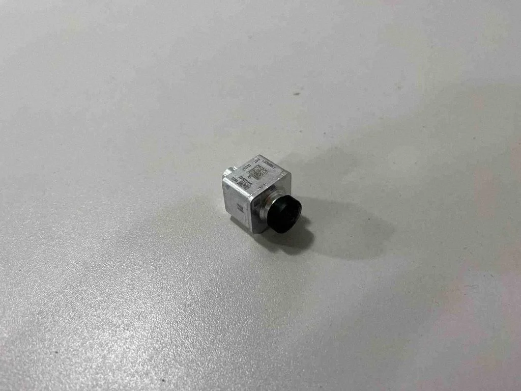 Atpakaļgaitas kamera 5B65EA7