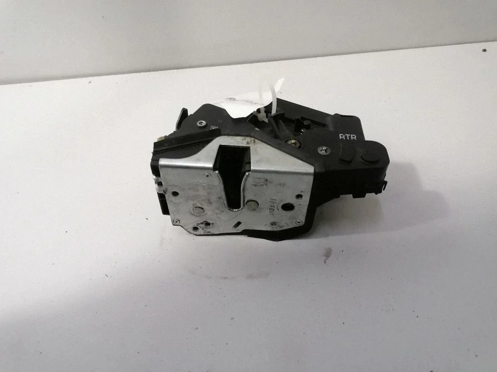 Zamek drzwi przednich – BMW Seria 3 E46 (1998-2005)
