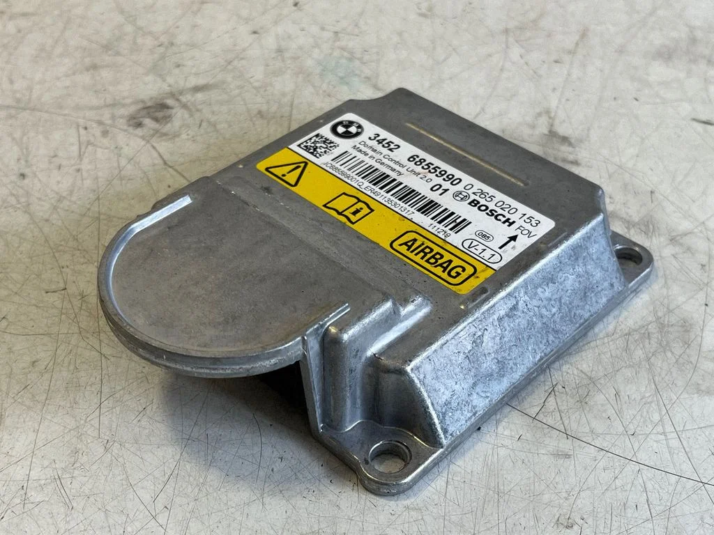 Drošības spilvenu vadības bloks 6855990