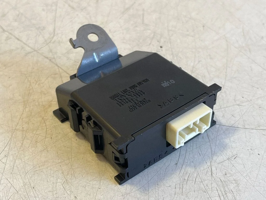 Door central lock control unit/module 8597048040