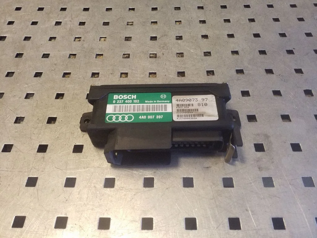 Degimo valdymo blokas