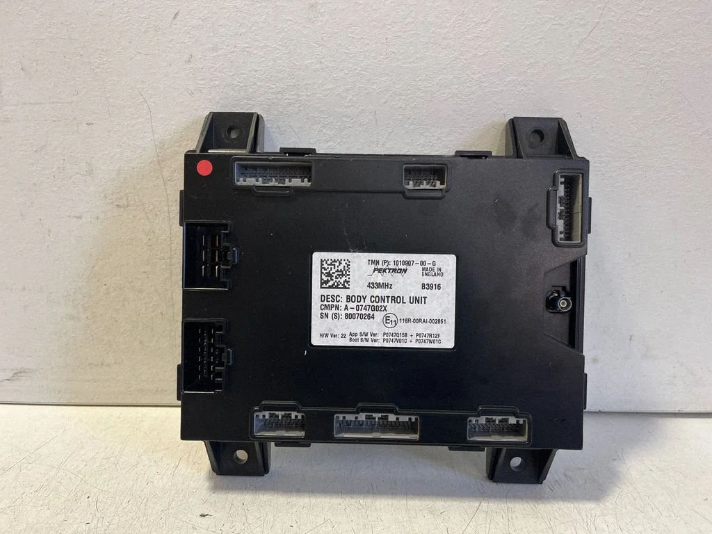 Central body control module 101090700G – Tesla Model S (2012-)