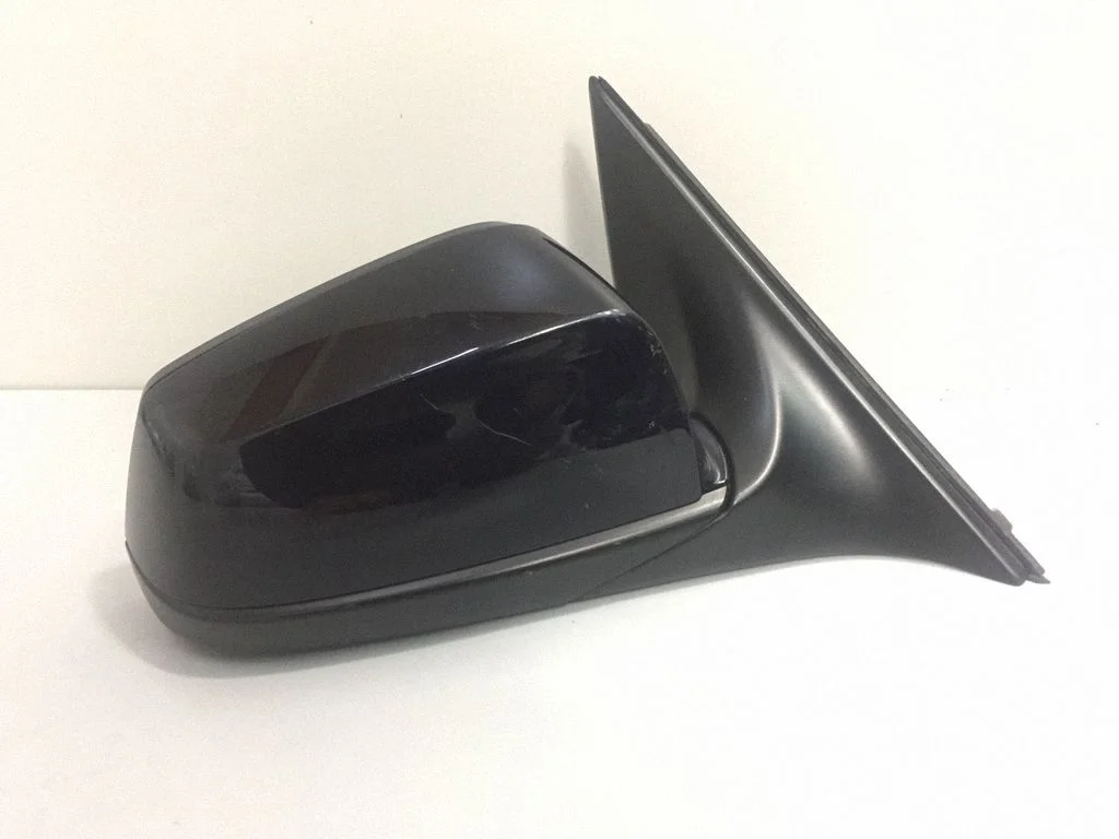 Esiukse elektriline välispeegel – BMW 7-seeria F01 F02 F03 F04 (2008-2016)