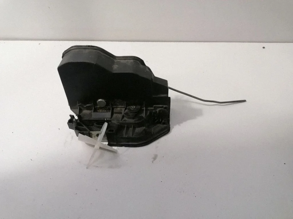 Tagaukse lukk – BMW X3 F25 (2010-2017)