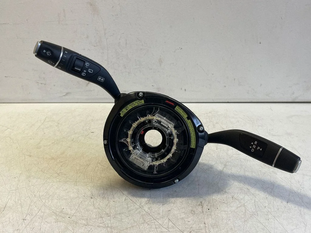 Wiper turn signal indicator stalk/switch E280568