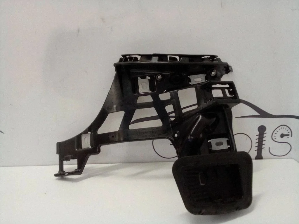 Front bumper mounting bracket A2148858601