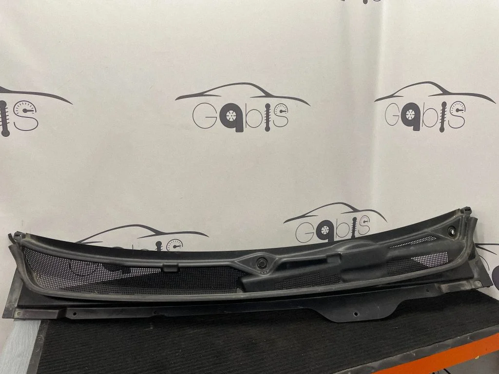 Wiper trim 68299452AD – Dodge RAM 1500 DS (2009-)