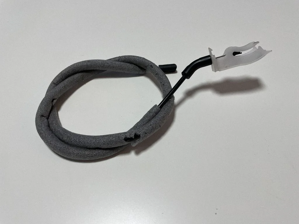 Aizmugurējo durvju trosīte – BMW 3. sērija E92 E93 (2005-2014)