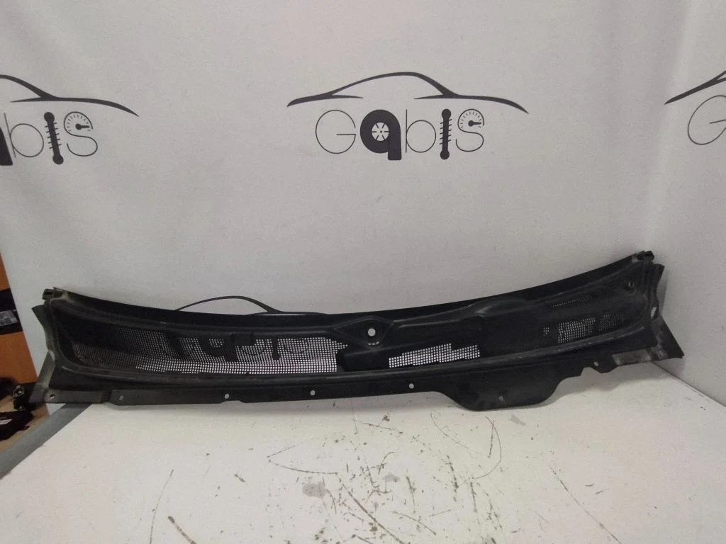 Wiper trim 68299452A – Dodge RAM 1500 DS (2009-)