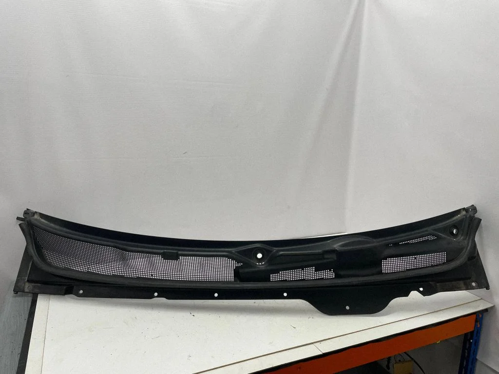 Wiper trim 68299452AE – Dodge RAM 1500 DS (2009-)