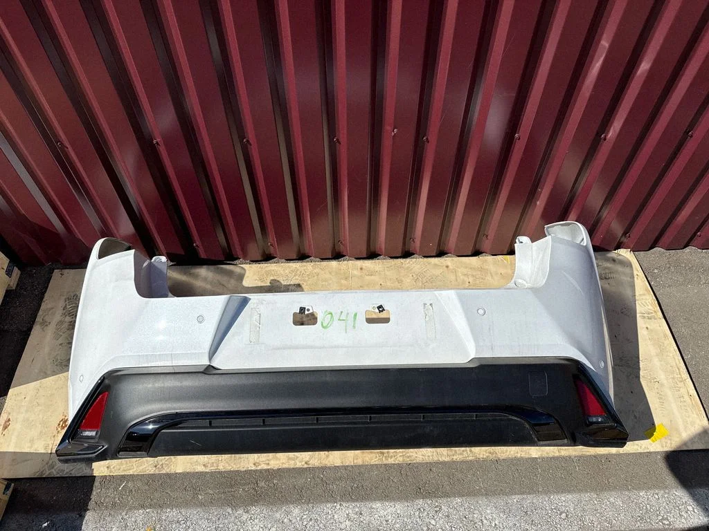 Rear bumper – Lexus UX (2018-)