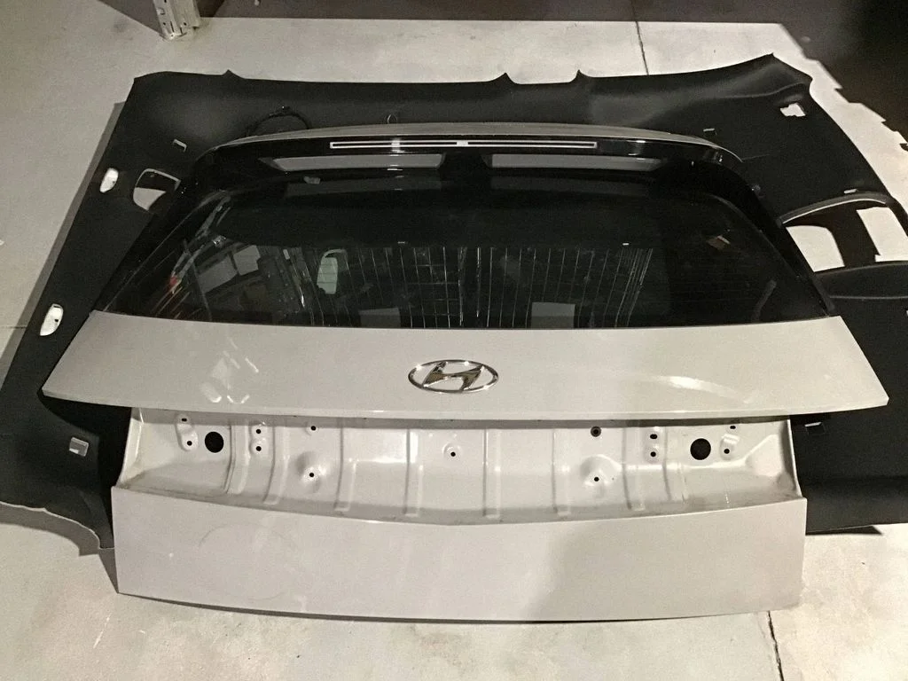 Tailgate/trunk/boot lid
