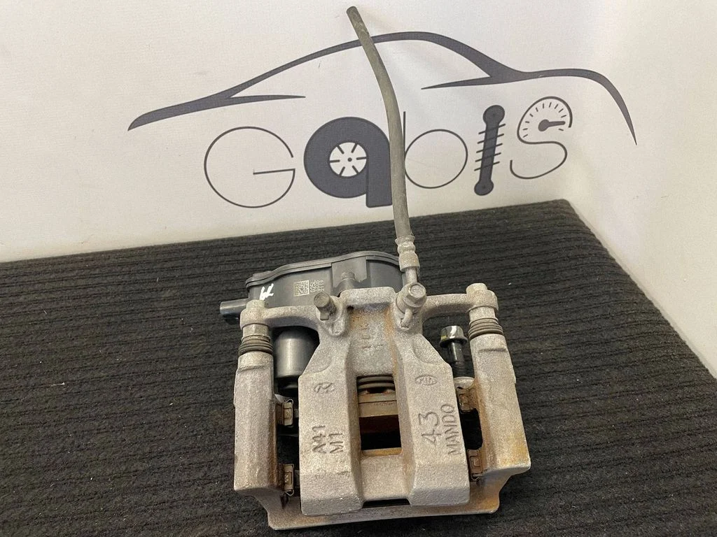 Tagumine pidurisadul BC610A100D