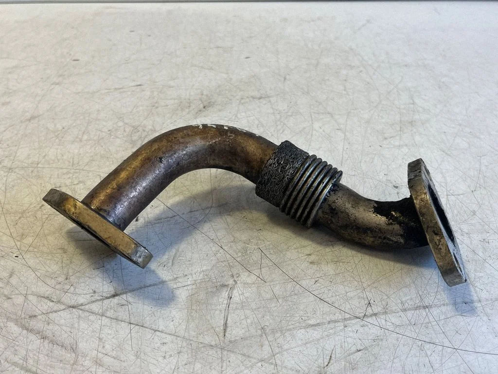 EGR valve line/pipe/hose 038131521A – Volkswagen Passat B5.5 (2001-2005)