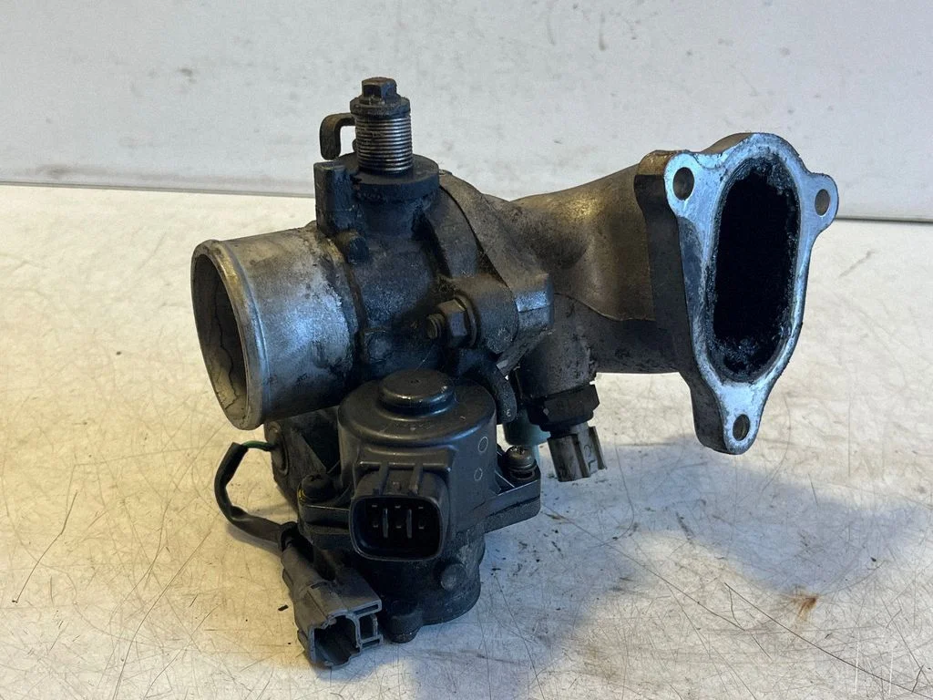 Throttle valve 8967221020