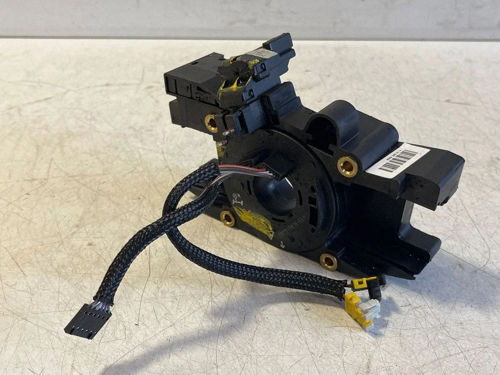 Taśma poduszki powietrznej (zwijacz SRS) 8W8313N064D
