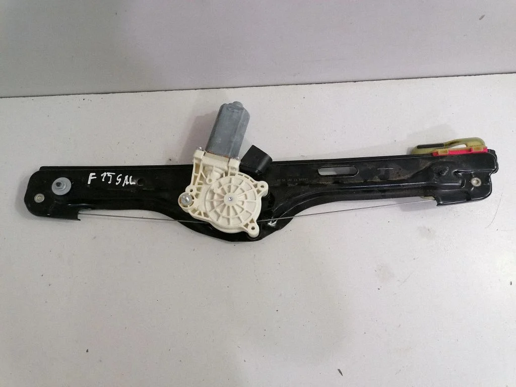 Rear door window regulator with motor – BMW X3 F25 (2010-2017)
