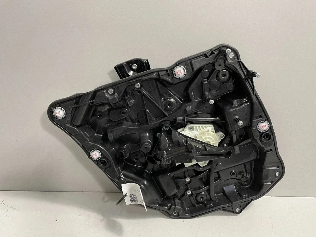 Rear door window regulator with motor – BMW 7 Series G11 G12 (2015-2022)