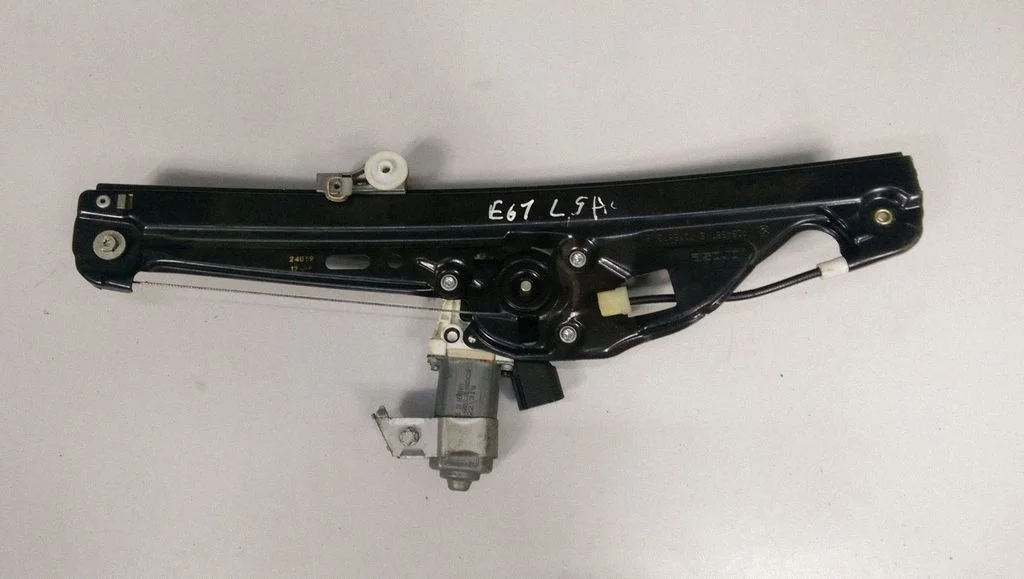 Tagaukse elektriline aknatõstuk mootoriga – BMW 5-seeria E60 E61 (2004-2010)