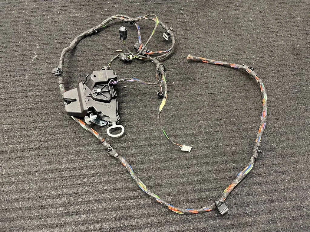 Tailgate/trunk/boot lock/catch/latch A1177500085