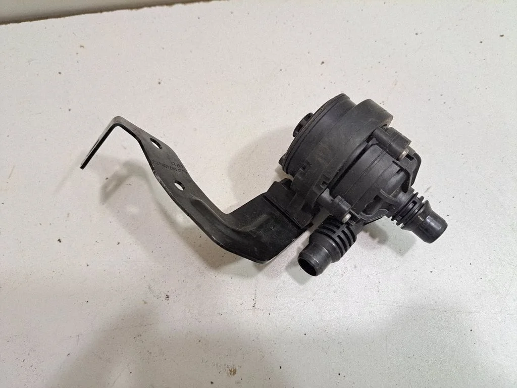 Electric auxiliary coolant/water pump – BMW X6 G06 (2019-)
