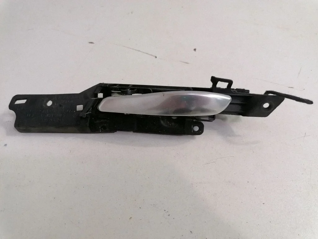 Front door interior handle – BMW X5 E70 (2006-2013)