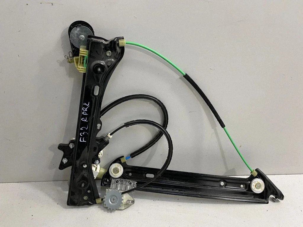 Priekšējā el. loga pacēlāja mehānisma komplekts – BMW 4. sērija F32 F33 (2013-2020)