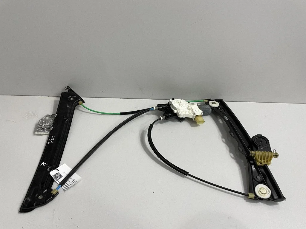 Priekšējā el. loga pacēlāja mehānisma komplekts – BMW 4. sērija F32 F33 (2013-2020)