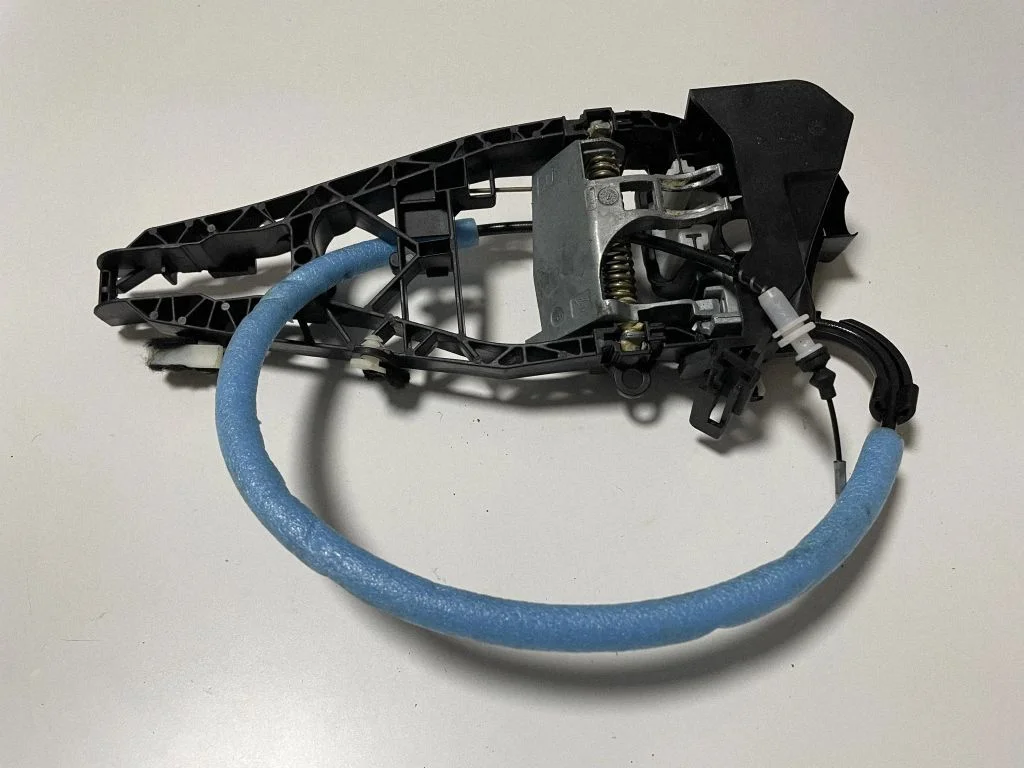 Priekšējais iekšējais atvēršanas rokturis – BMW X5 F15 (2013-2017)