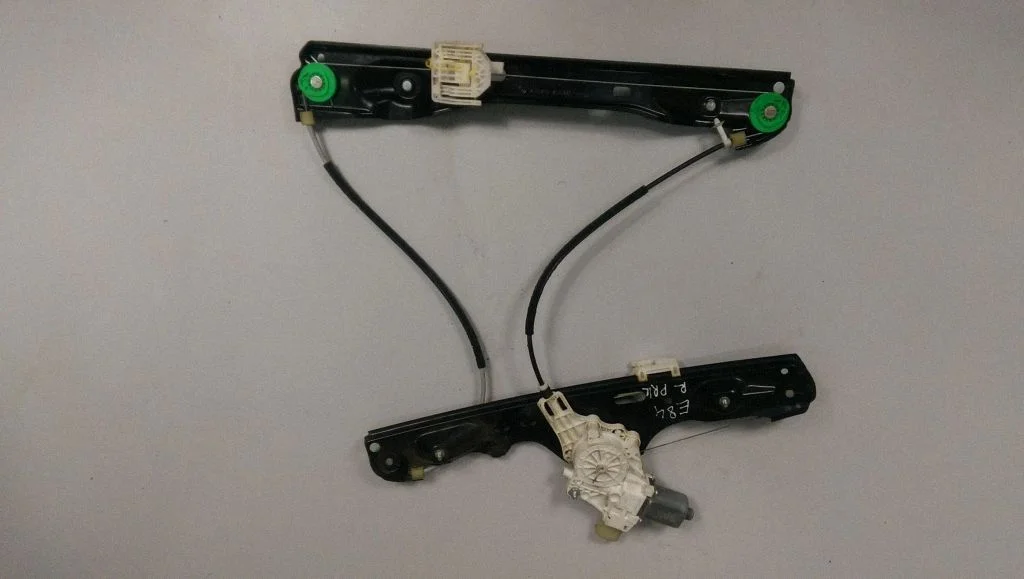 Front door window regulator with motor – BMW X1 E84 (2009-2015)