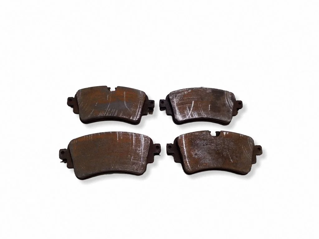 Brake pads (rear)
