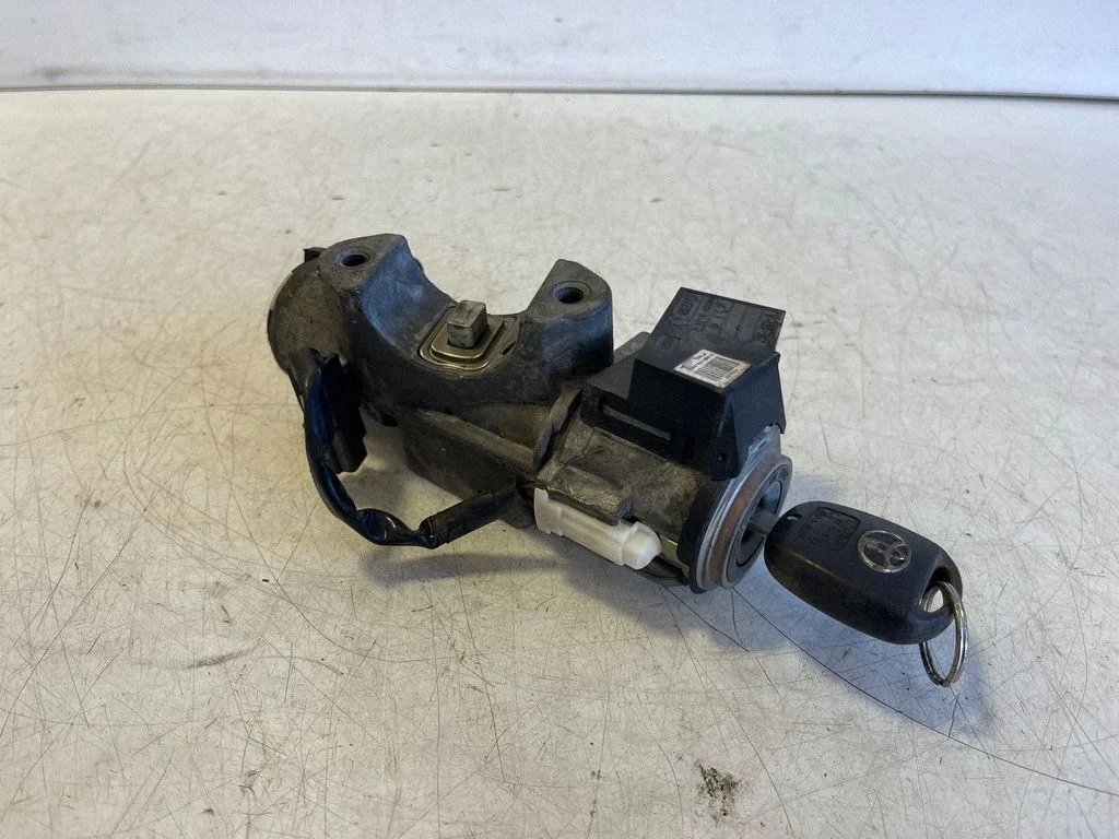 Ignition lock 736661A