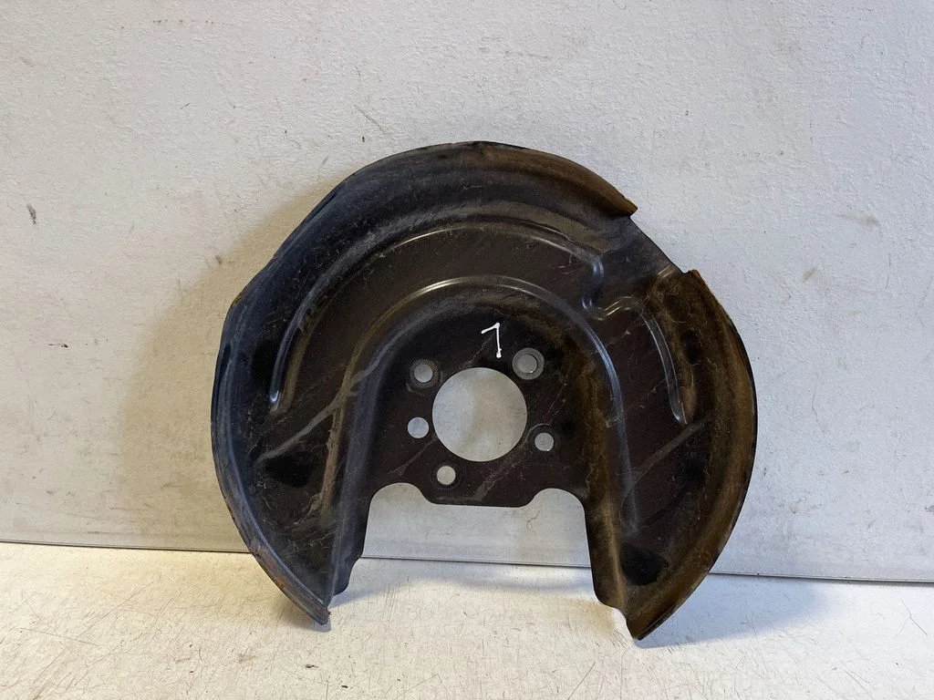 Rear brake disc plate dust cover 5Q0615611P