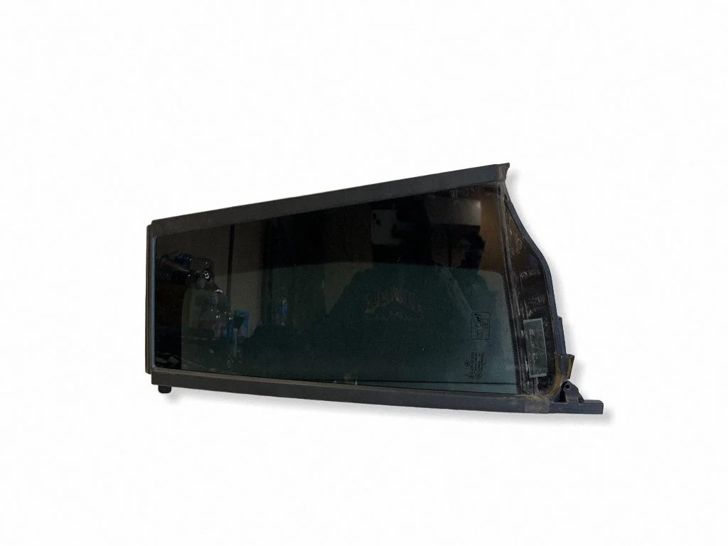 Rear vent window glass A2437300300