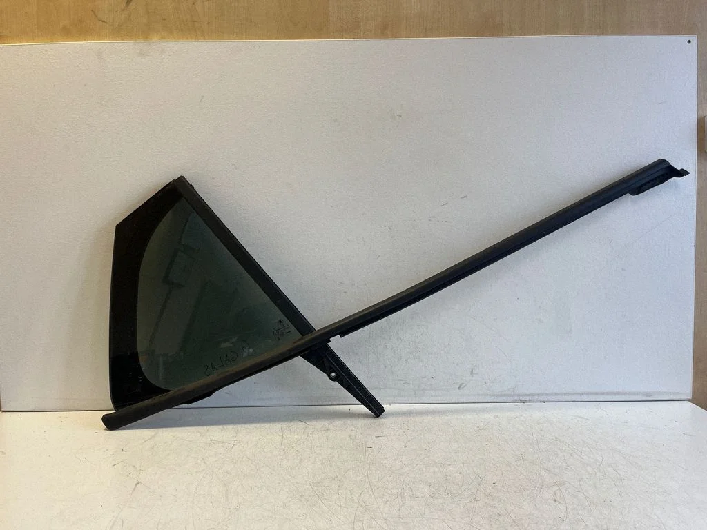 Rear vent window glass 6VE845214 – Skoda Fabia Mk4 (6VA) (2021-)