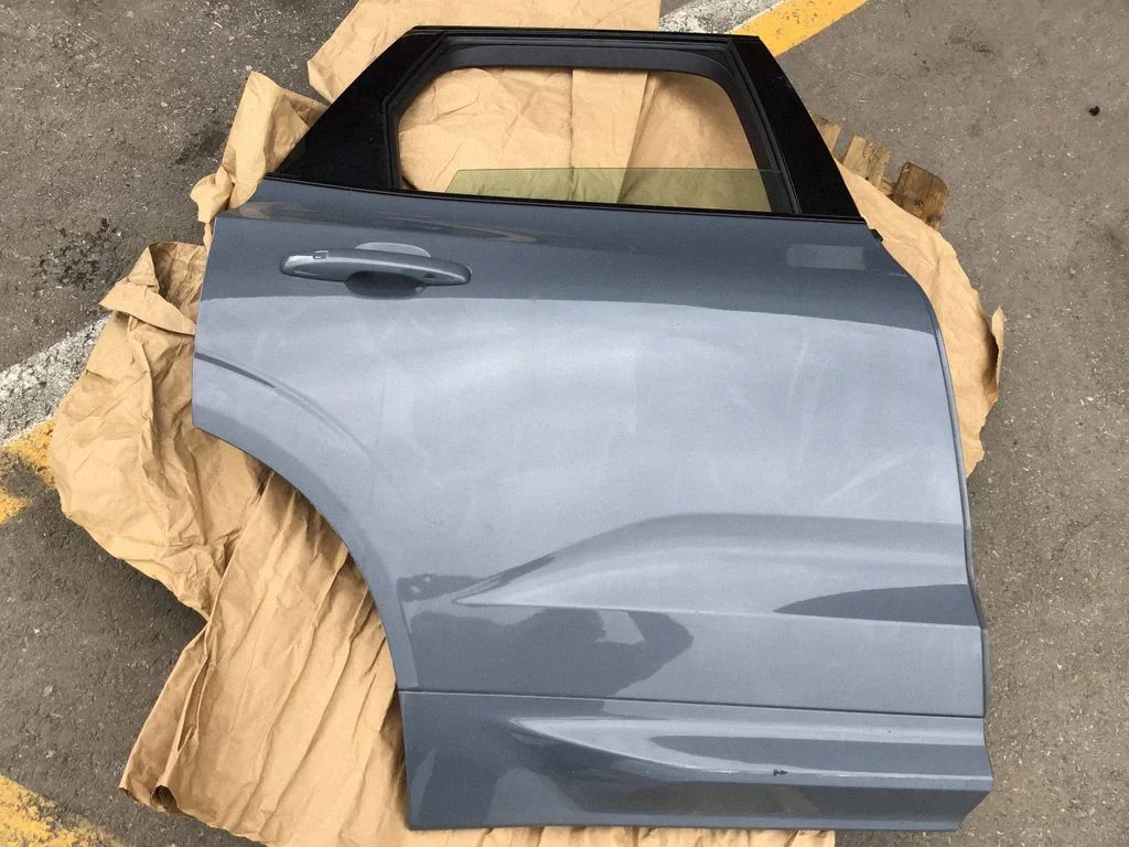 Rear door – Volvo XC60 (2017-), rear right