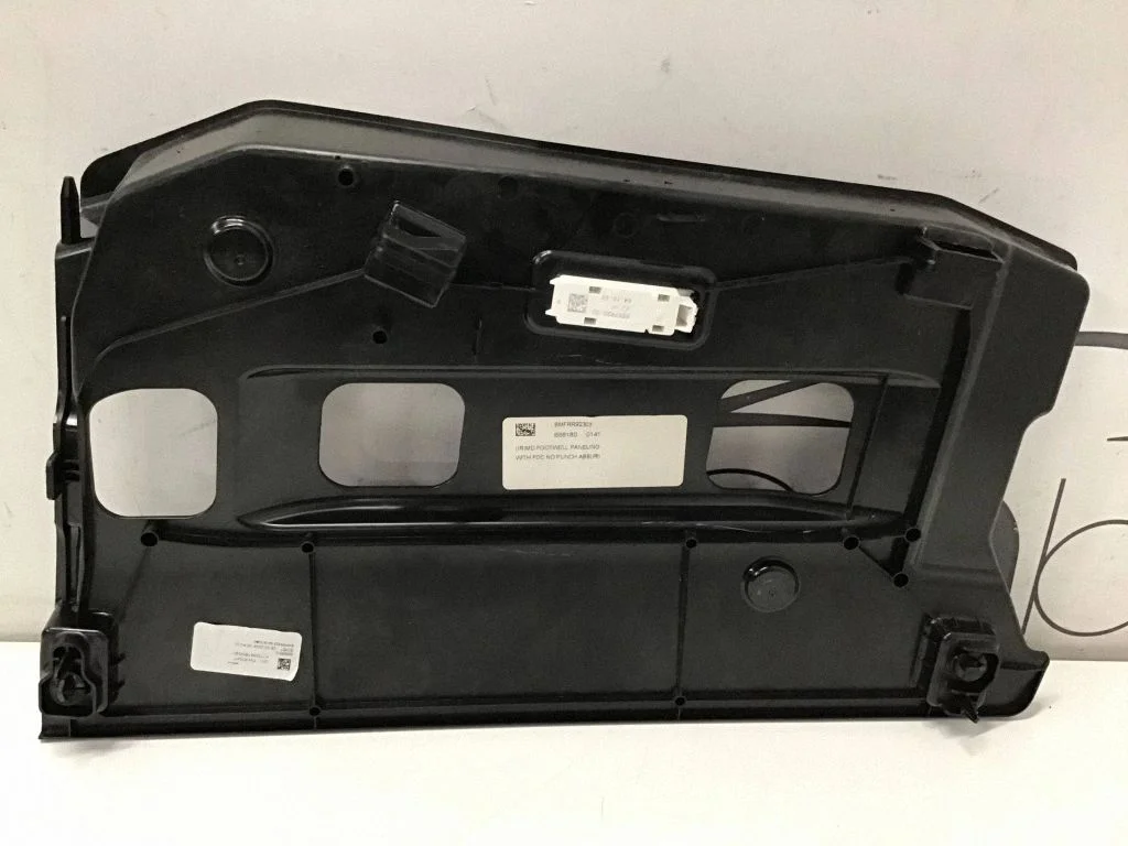 Armatuurlaua alumine viimistluspaneel – BMW X3 G01 (2018-2024)