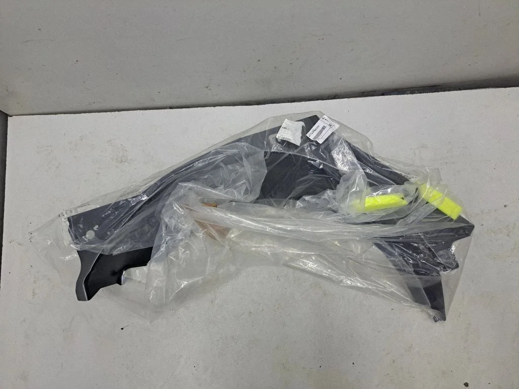Aizmugurējais dubļusargs (arkas ieliktnis) 9625573 – BMW i4 (2021-)