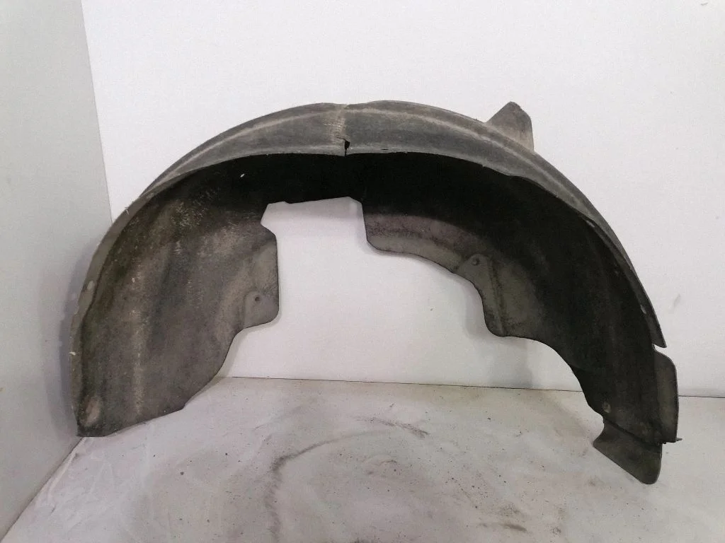 Tagumine poritiivakate – BMW X3 F25 (2010-2017)