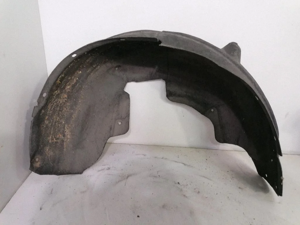 Tagumine poritiivakate – BMW X3 F25 (2010-2017)