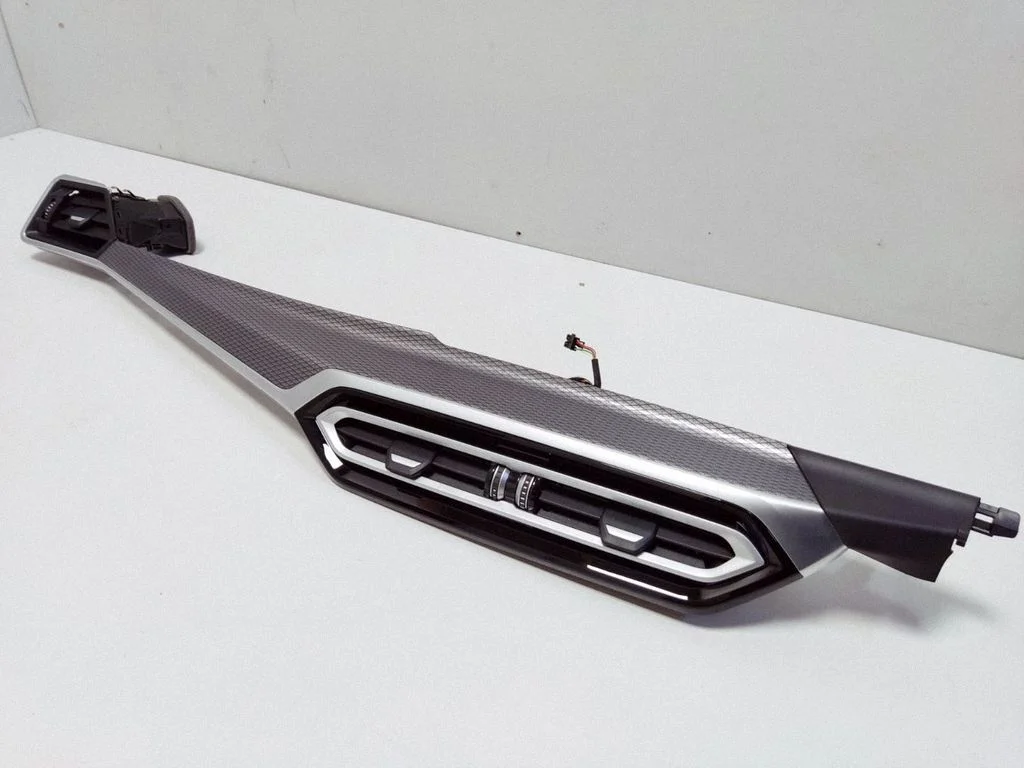 Kindalaeka dekoratiivviimistlusriba – BMW i4 (2021-)
