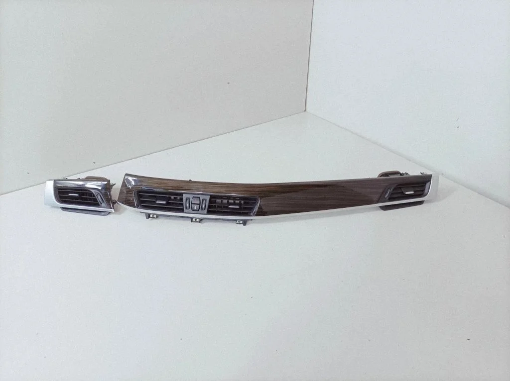 Kindalaeka dekoratiivviimistlusriba 9332236 – BMW X1 F48 F49 (2015-2022)