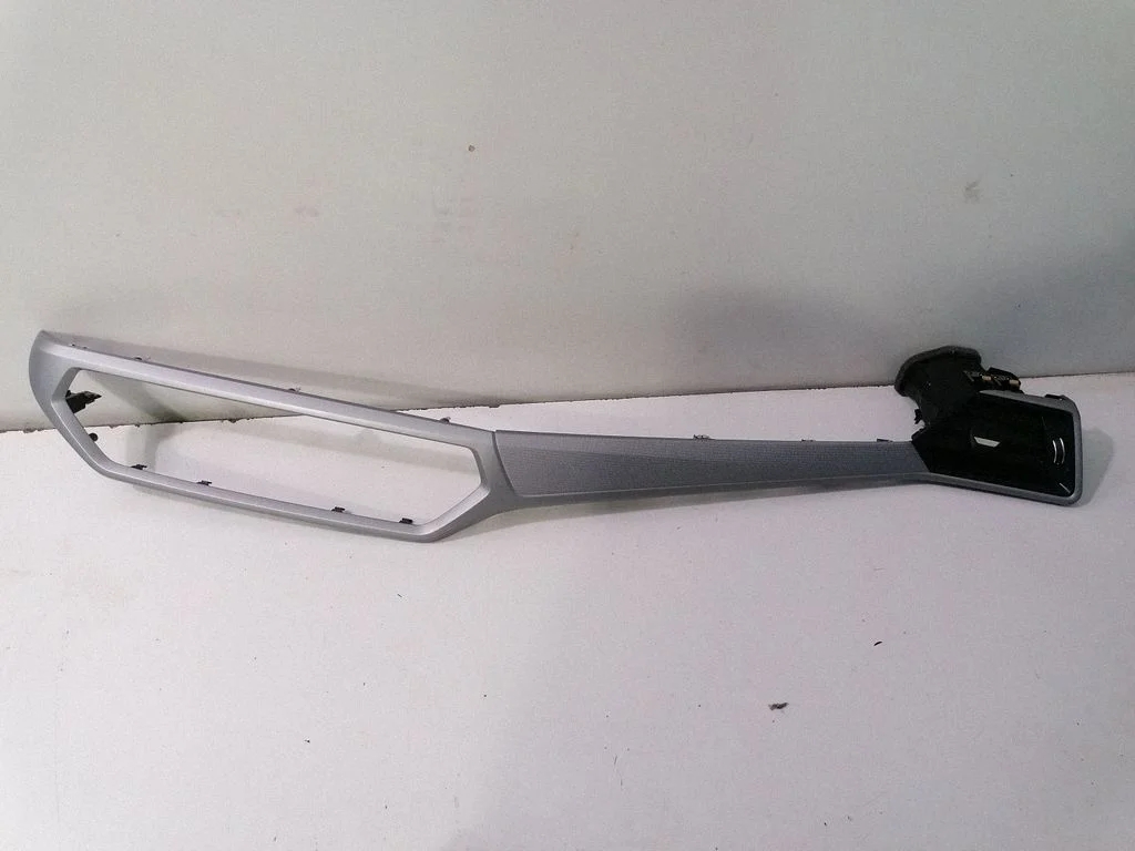 Dashboard glove box trim – BMW 3 Series G20 G21 (2019-)